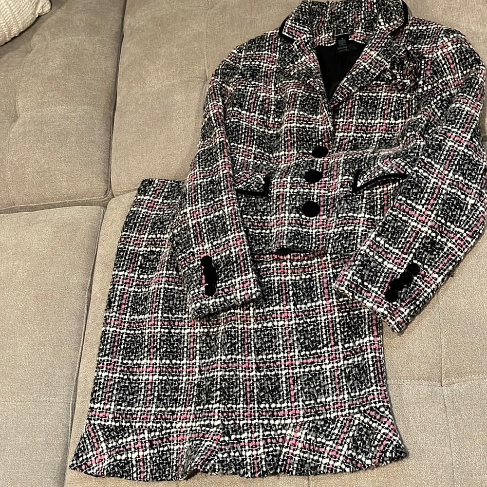 Women’s INC winter suit.